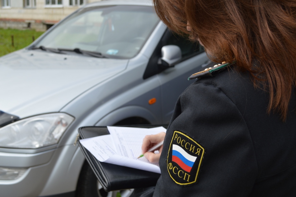Брянец быстро нашел 128 тысяч рублей, когда узнал об аресте авто