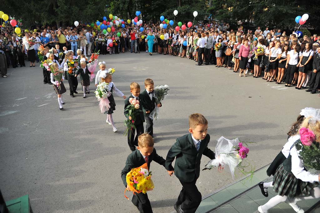 Фото школьников на линейке