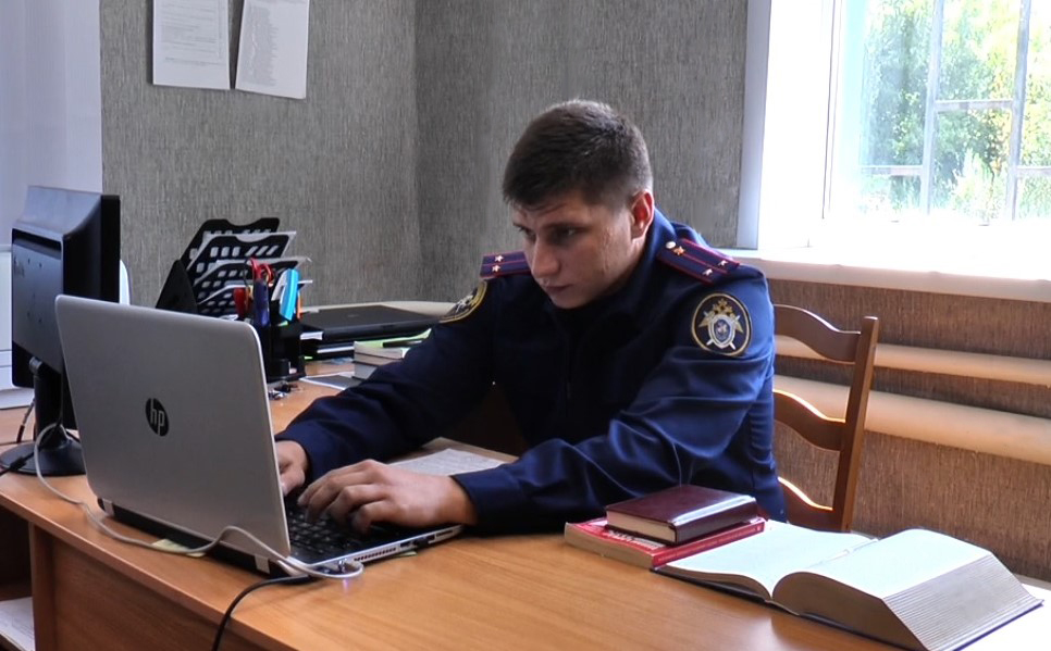 Жителя Новозыбкова за удар кулаком полицейскому отправят на лечение