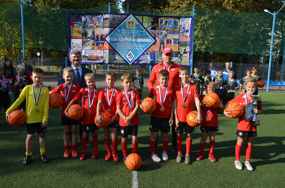 В детском турнире «Динамо» победу одержала команда школы «Спартак»