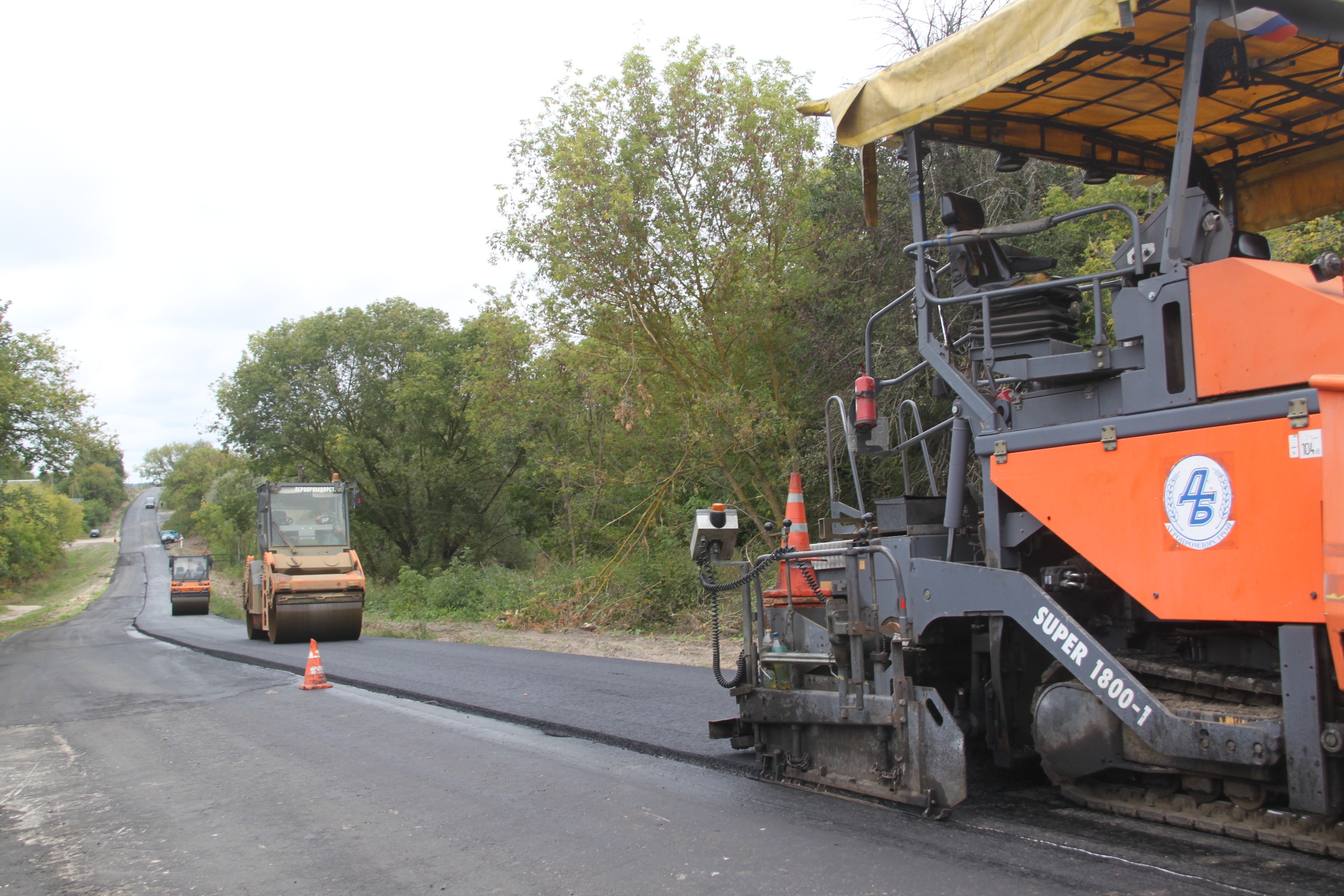 В Брянской области завершается реконструкция сельских автодорог