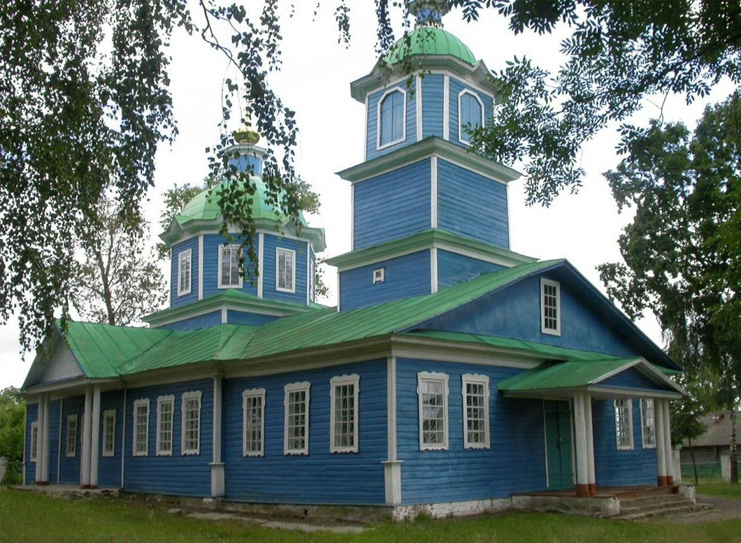 Жители села Яловка Красногорского района сумели сохранить древний храм