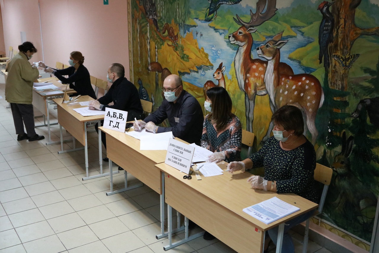 В первый час работы участков в Советском районе Брянска проголосовали более 1000 избирателей