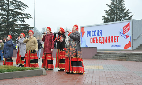 Длинные каникулы на ноябрьские праздники практически никому не нужны