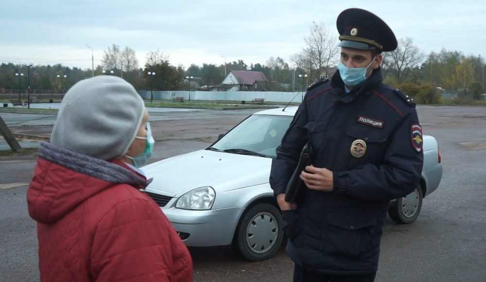 Брянский полицейский Константин Артамонов второй раз стал народным участковым