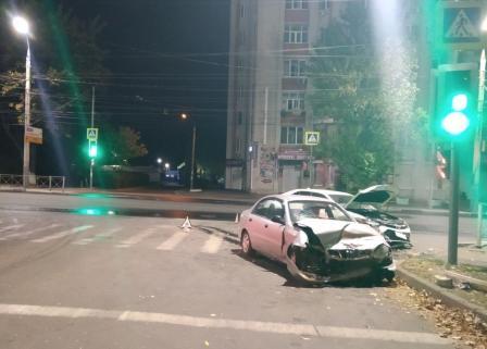 Столкновение иномарок на перекрестке в Брянске стоило здоровья троим
