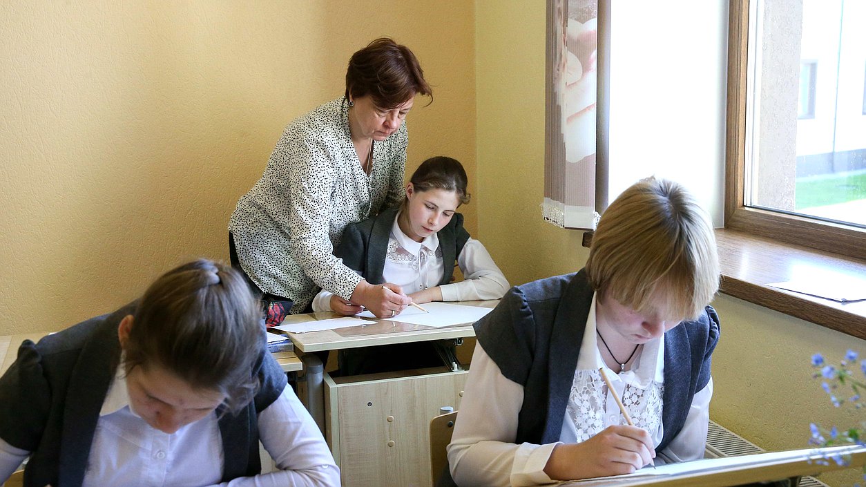 Госдума призвала уйти от понятия «средняя зарплата» и навести порядок с выплатами преподавателям