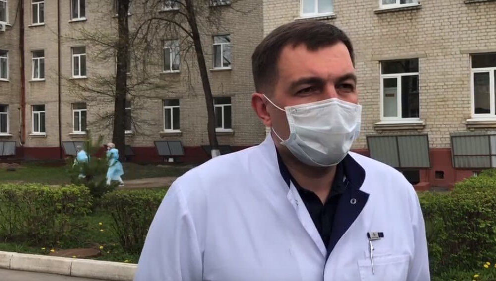 Врач «красной зоны» Сергей Галаганов стал героем 2020 года в Брянской области