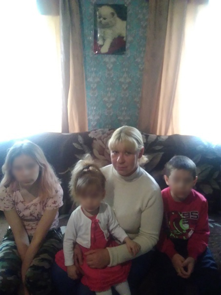 В Новозыбковском округе мать с тремя детьми среди зимы остались без жилья