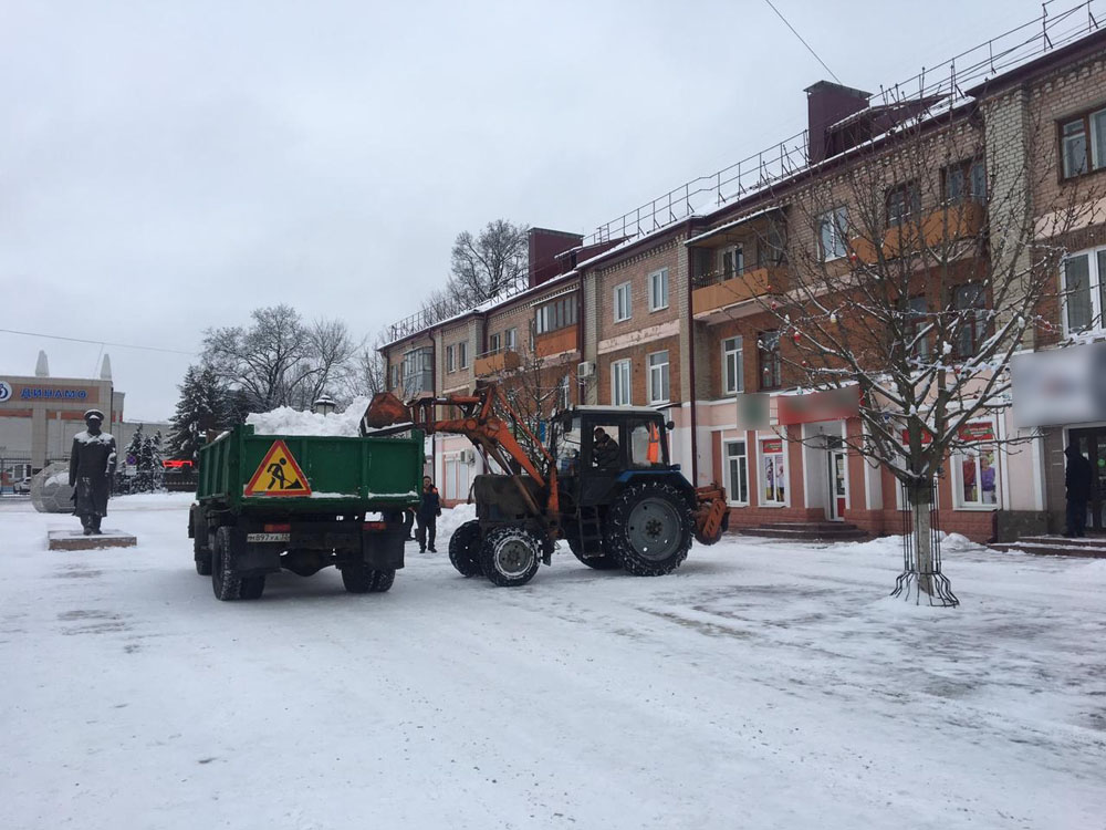 Более 8000 тонн снега вывезли из Брянска за неделю