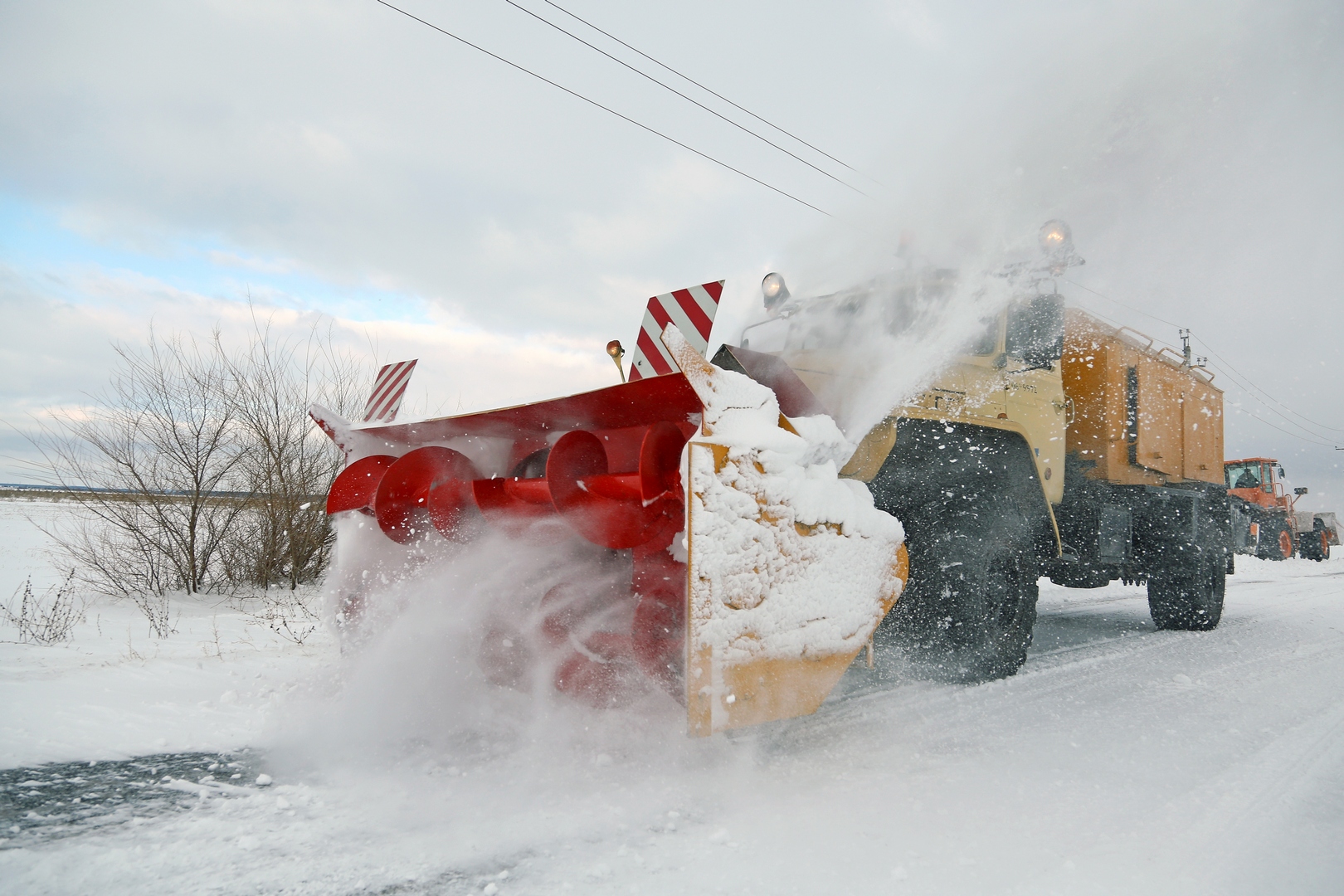 Брянские дорожники готовятся к обещанным на 12 и 13 января снегопадам