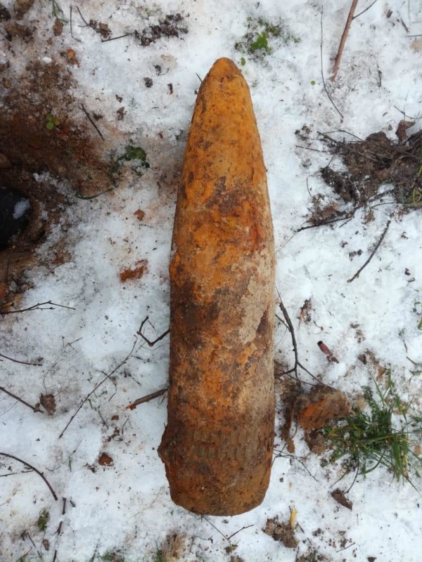 Вот такой снаряд нашли на Рождество в Почепском районе