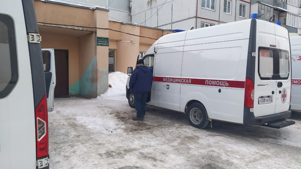 Сотрудники станции скорой помощи Брянска добиваются «ковидных» выплат