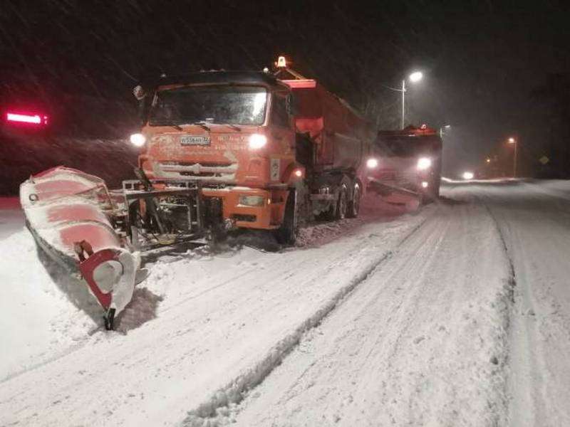 Дорожники отчитались о ночной уборке федеральных трасс в Брянской области