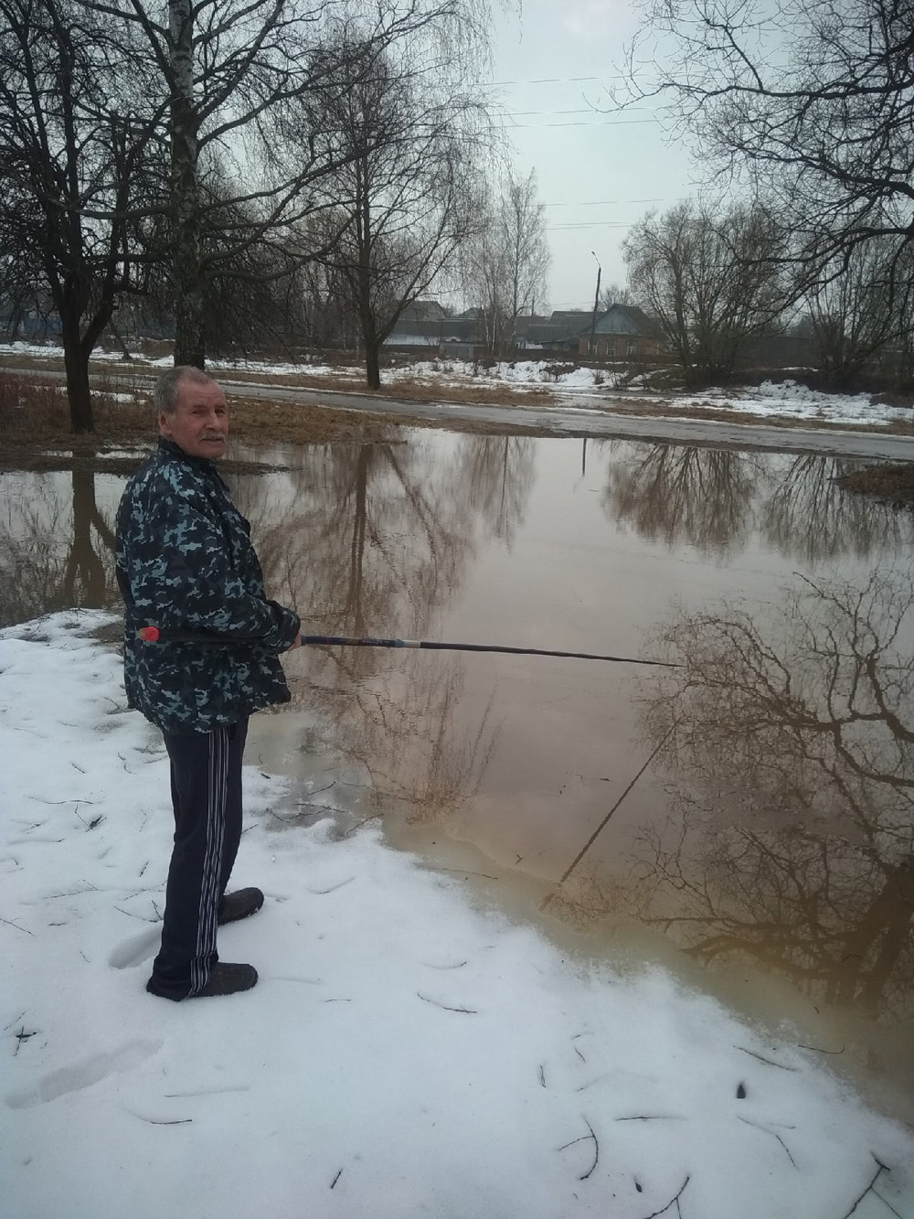 Озеро перед домом ветерана в Новозыбкове пообещали откачать