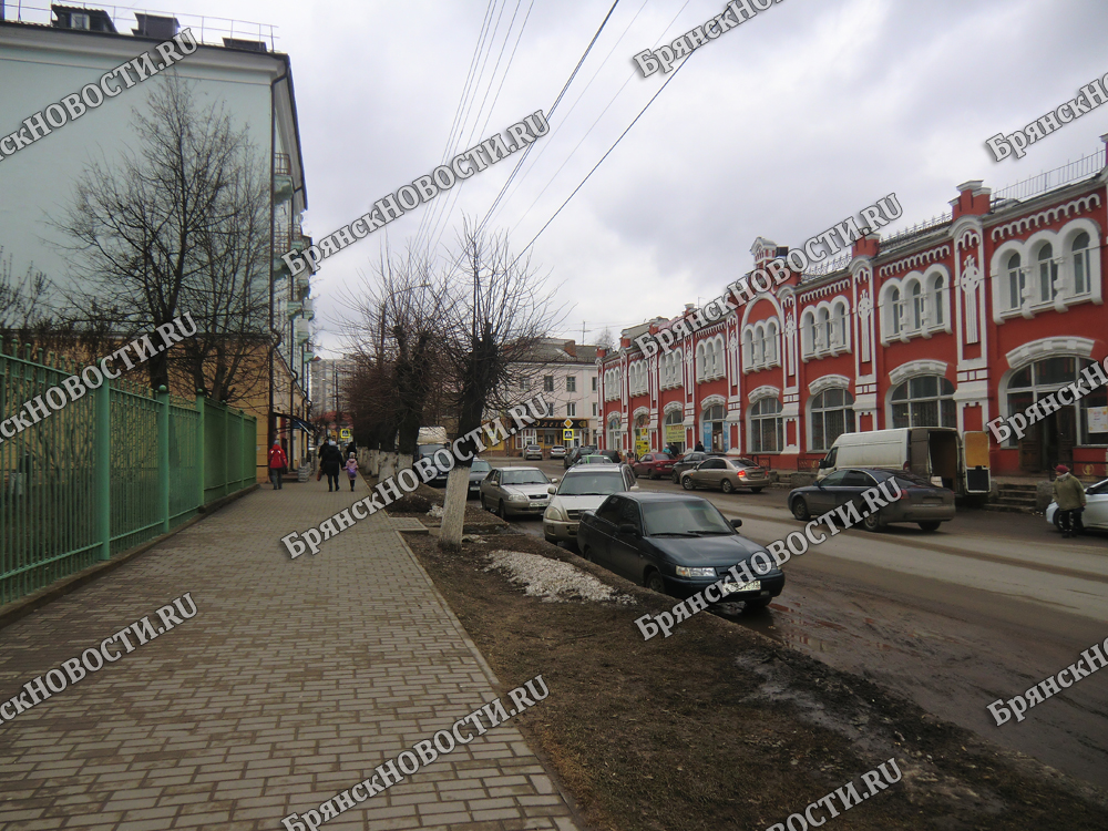 Жителям Клинцов пообещали асфальтирование ряда улиц