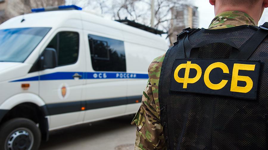 ФСБ задержала в Брянске торговцев оружием
