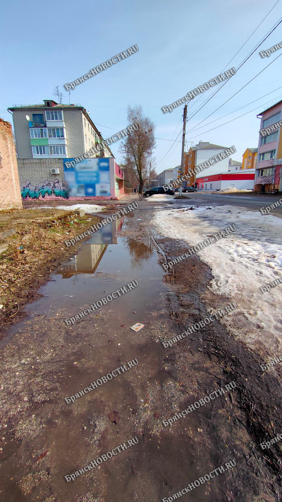 В Новозыбкове из сетевого магазина утащили коробки с обувью •  БрянскНОВОСТИ.RU