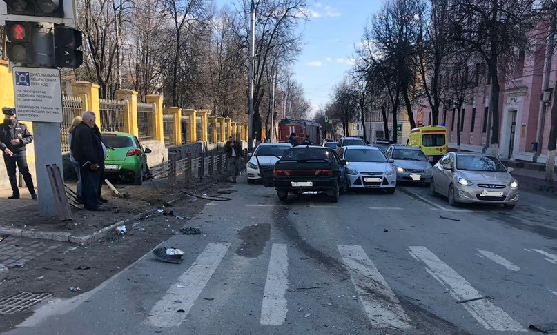 Авария с несколькими автомобилями в Брянске