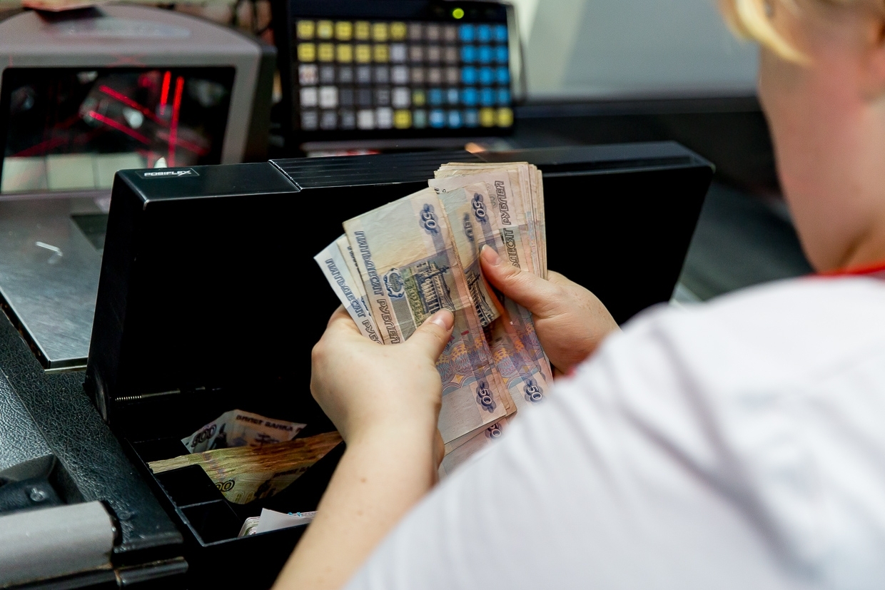Эксперт обозначил “справедливый ориентир” для курса рубля к евро