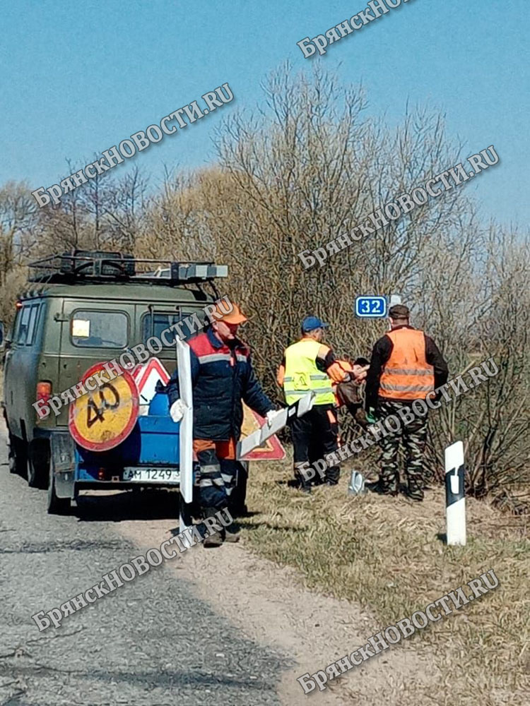 Сегодня дорожники трудятся в Новозыбковском районе