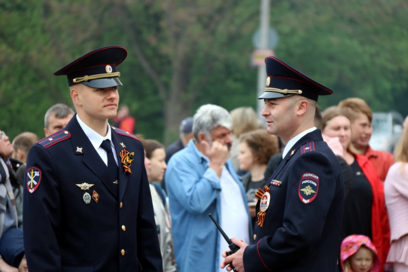 Четыреста полицейских и 60 единиц техники направят на улицы Брянска в майские праздники