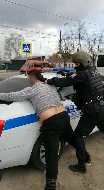 В Брянске задержан водитель маршрутки, работающий по поддельным документам