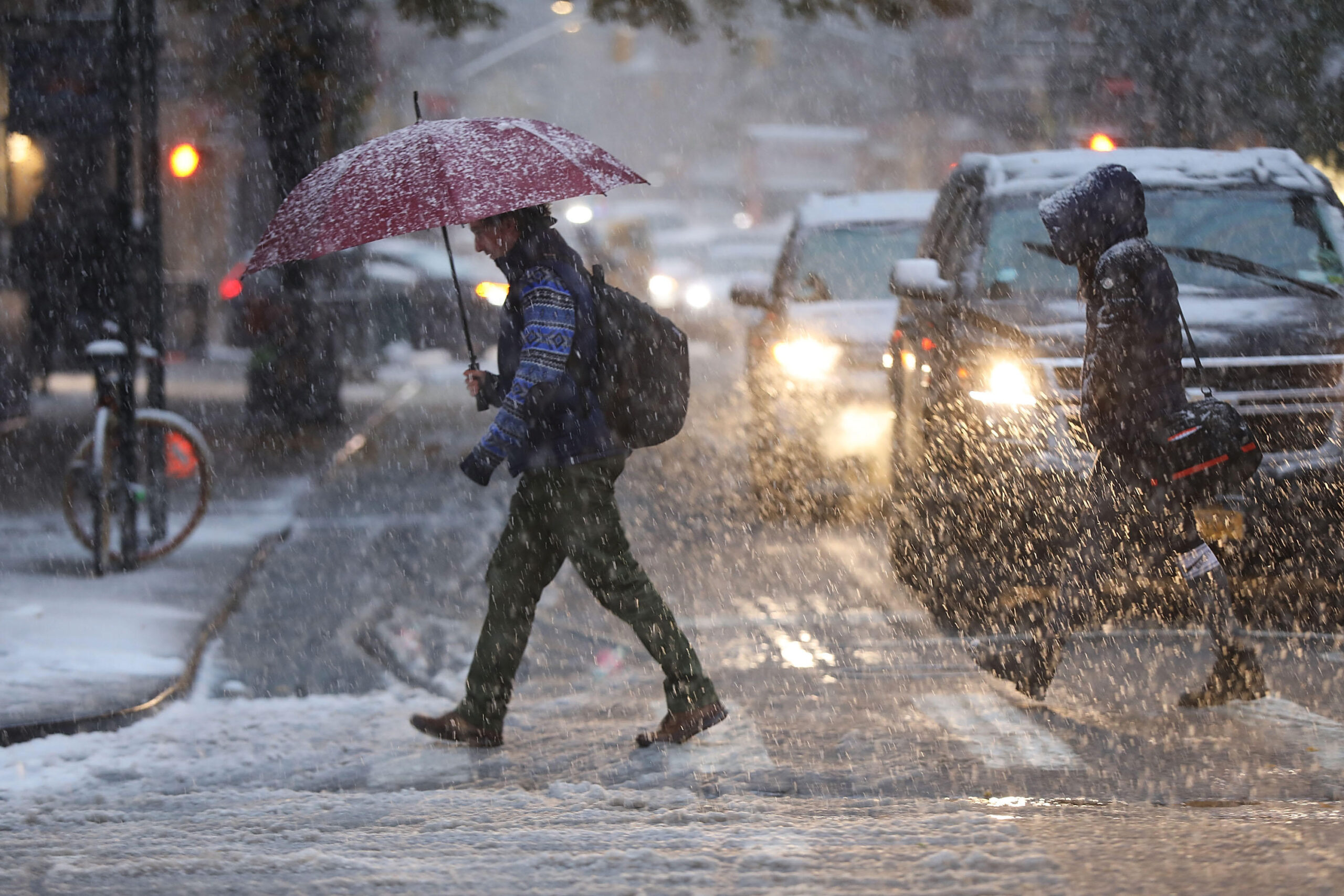 В четверг на Брянщину может обрушиться дождь с мокрым снегом