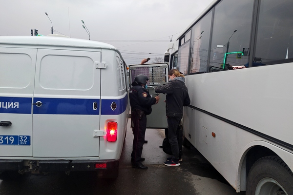 Жительницу Брянска дважды осудили за участие в акции 21 апреля