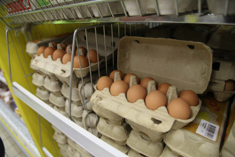 Цены на яйца начали снижаться на брянских прилавках