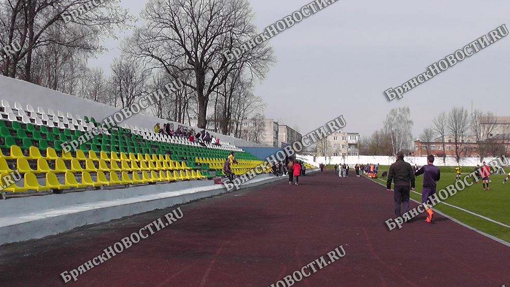 Нужна поддержка – футболисты «Новозыбкова» в понедельник принимают на домашнем поле одну из сильнейших команд дивизиона