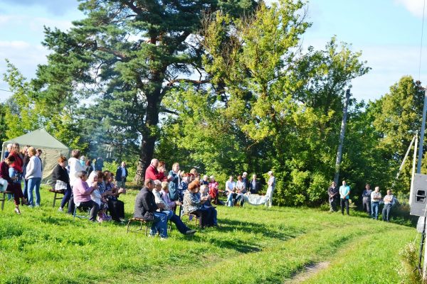 Жители Жуковского поселка пожаловались на перепаханные дороги