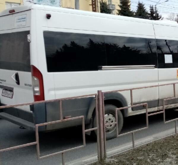 В Брянске водителя маршрутки обвинили в хамстве