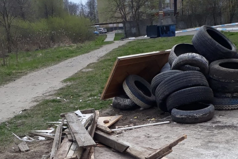 Почти 18 тонн старых шин сдали на утилизацию жители Брянской области