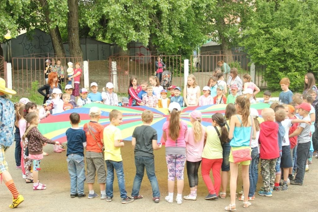 Летом в Брянске смогут отдохнуть более 7500 тысяч школьников