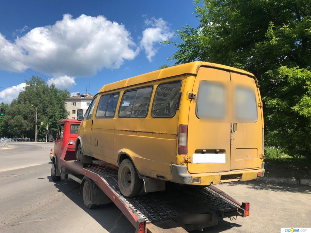 Водитель брянской маршрутки возил пассажиров с неисправным рулевым управлением