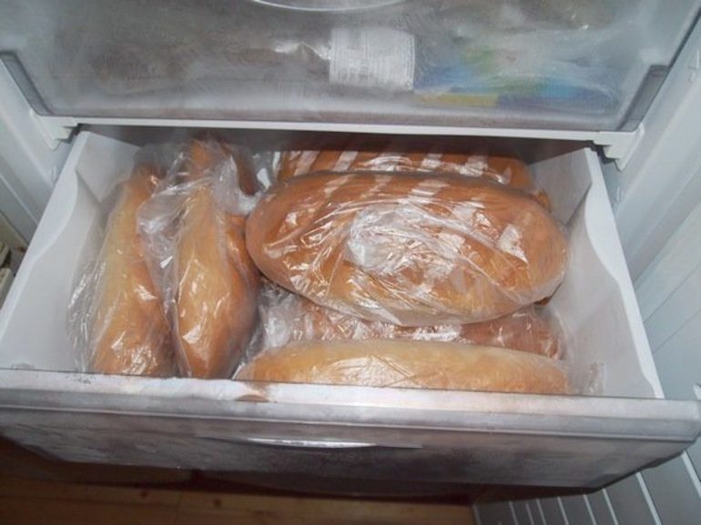 Заморозить и «воскресить»: брянцам назвали идеальный способ хранения хлеба