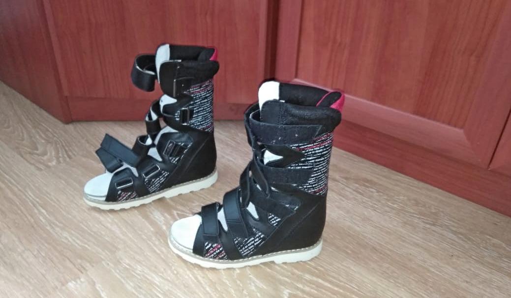 Дети-инвалиды в Брянской области получали ортопедическую обувь «с конвейера»