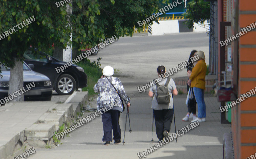 318 брянским долгожителям в июле исполняется 90, 95 или 100 лет