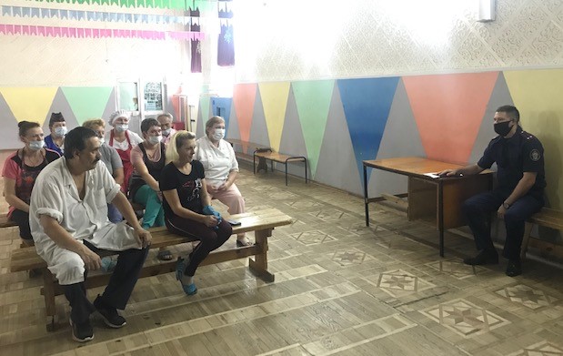 Персоналу санатория «Дубрава» рассказали про зарплату