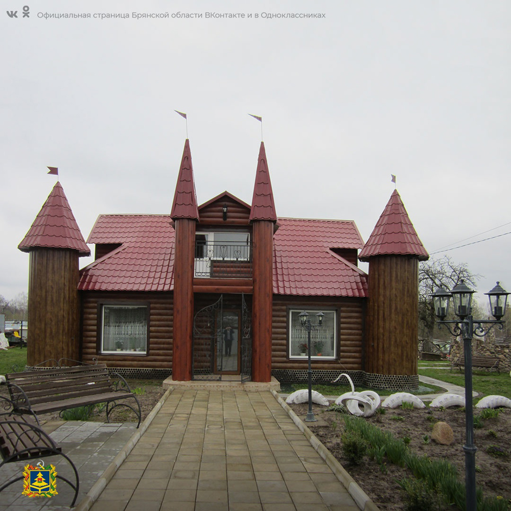 Дом мечты простая семья из Брянской области строила 15 лет