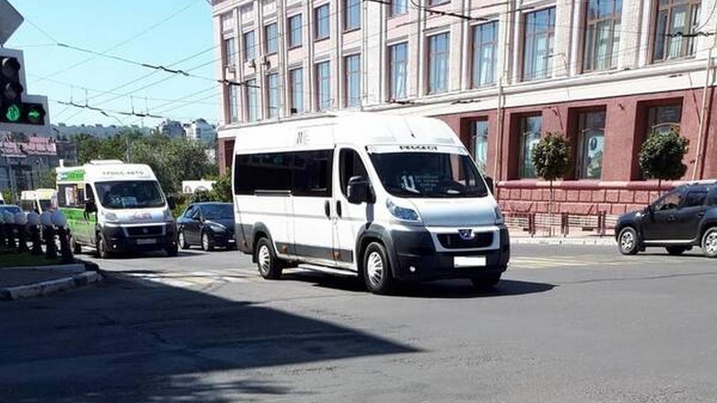 55 водителей маршруток нарушили правила на дорогах Брянска за 24 часа