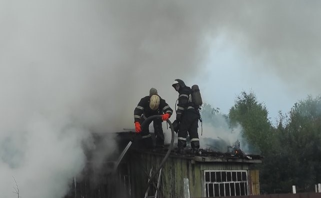 В горящем доме погиб житель Брянска
