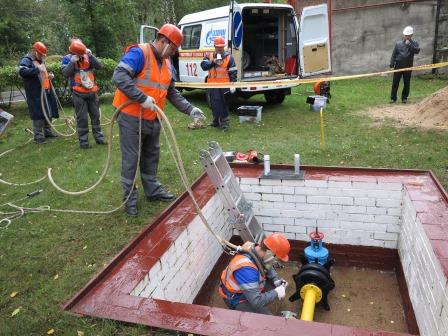 Тренировка спасателей и жизнеобеспечивающих служб прошла в Новозыбкове