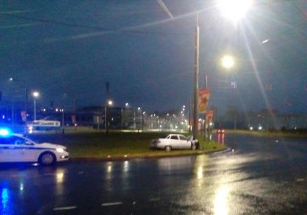 После смертельного ДТП в Брянске предложили перевести светофоры на круглосуточный режим работы