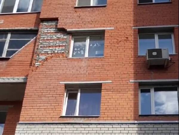 ТСЖ махнула рукой на обрушение стены дома в Фокинском районе Брянска
