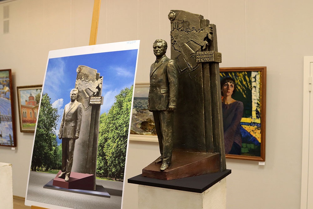 В Брянске показали проект памятника прокурору Александру Рекункову