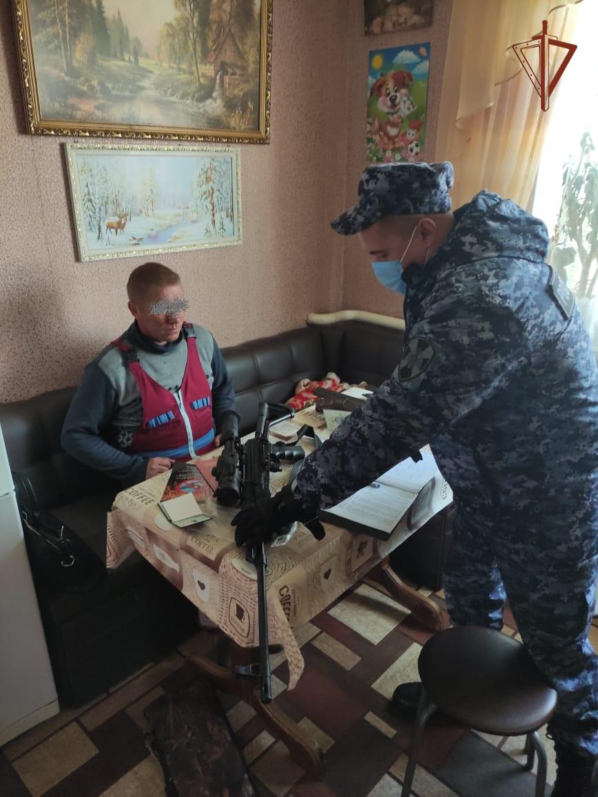 Еще шесть единиц огнестрельного оружия добровольно сданы в Брянской области