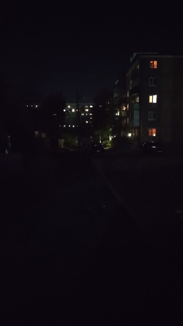 Похоже на картину ужасов. Переулки в Бежицком районе Брянска лишили освещения