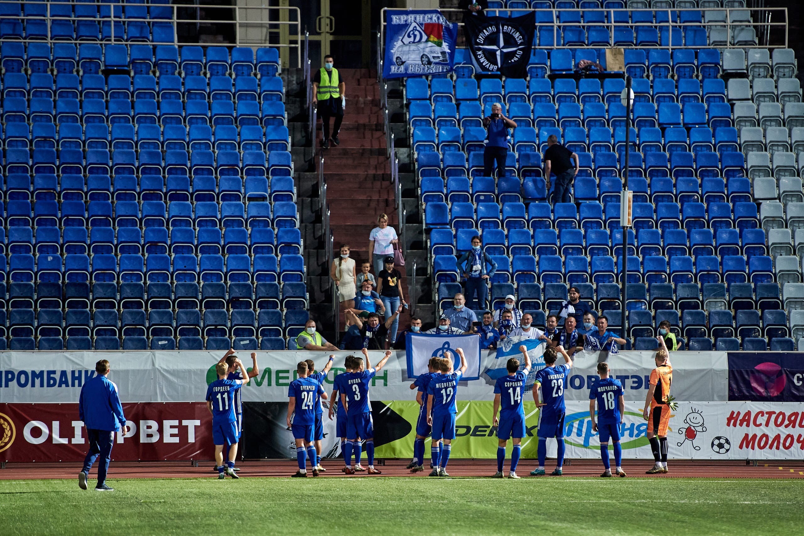 Из-за футбольного матча в Брянске ограничат движение в районе стадиона «Динамо»